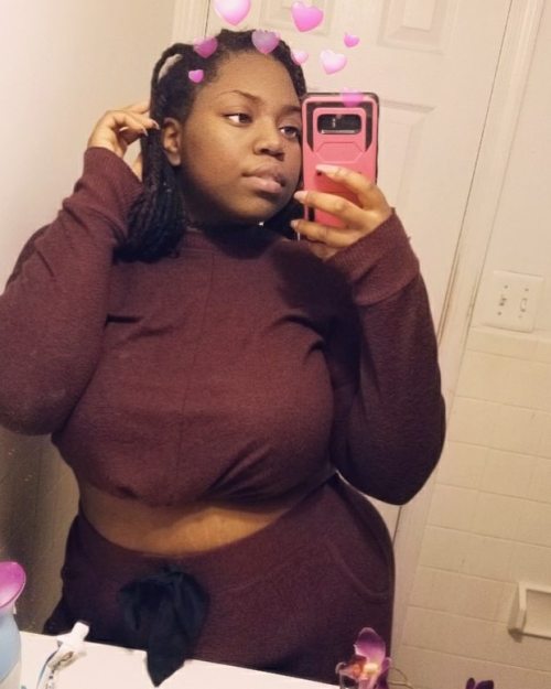 karayray1:  imjustjason:  karayray1:  Fluffy alien losin a lil bit of weight 👽    