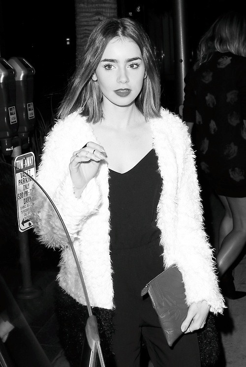 hauteinnocence:  Street Style: Lily Collins