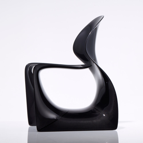 Carbon Fiber MOOT Chair by Ross lovegrove.(via Carbon Fiber MOOT Chair | Ross lovegrove - Arch2O.com