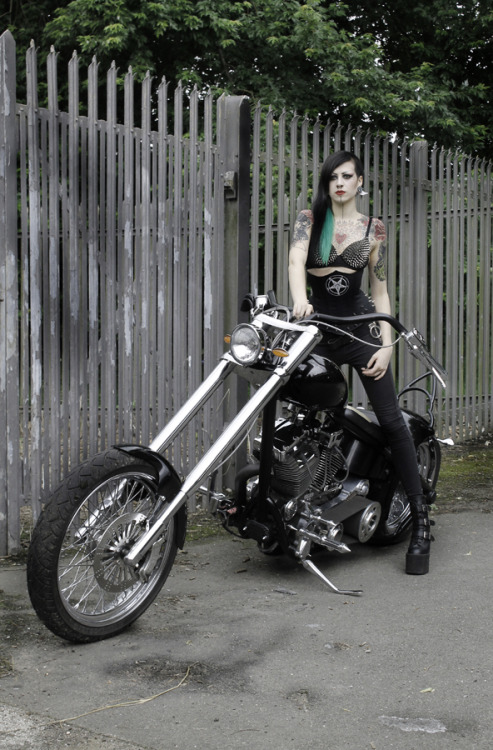 kathy-alexa:  gore-couture:  More than just a shoot for my corsets <3 You can read about it here:  http://www.gore-couture.com/baphomet-the-beast-and-the-beauty/ Model/Styling: Kathy Alexa Corset/Photography: Gore Couture  Awesome corsets. Awesome