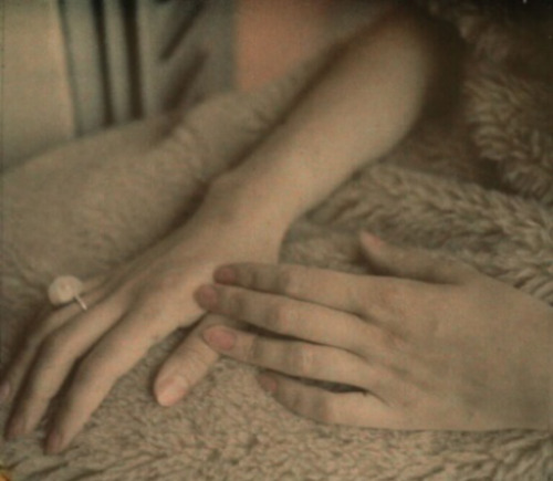 Jacques Henri Lartigue, Bibi’s hands, Paris, 1921 © Ministère de la Culture – France / AAJHL