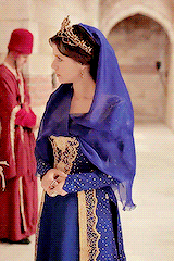 kshandra:sansaregina:positive lady characters meme: kösem sultan + hair porn/wardrobe porn (requeste