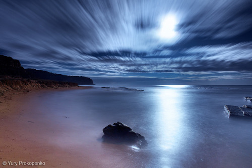 Night on the beach by -yury- on Flickr.
