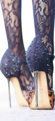 beautiful-heeled-women:  Follow for more  http://beautiful-heeled-women.tumblr.com/ !