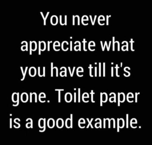 Don’t let your girl use toilet paper! Pussy tastes better when she is cleaned by water and Sum