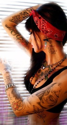 Insatiable taste for tattooed ladies