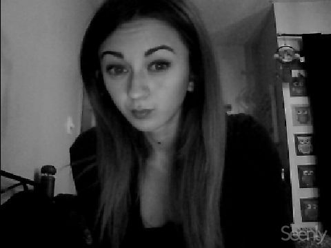 cummbunny: there is a whole chunk of my life when I was blonde and hated it so I only took black and white pictures