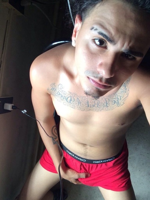 cloud9juicy:  thatbitxhme:  He makes me really happy cloud9juicy  😘😘