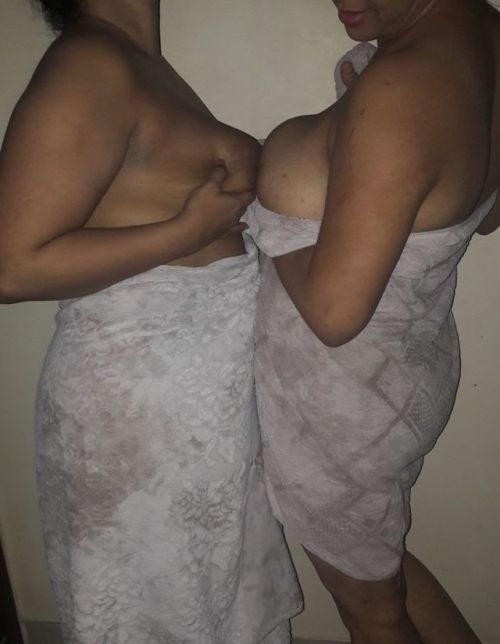 Porn photo kinkykouple999: post shower lesbo scene 