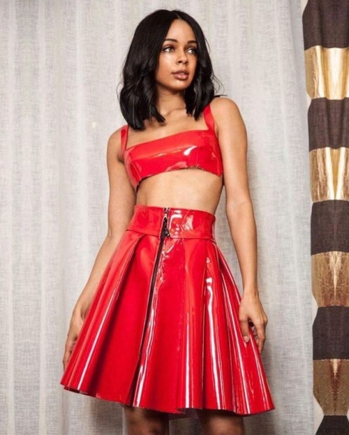 https://tightshinemodels.tumblr.com/post/171384204166