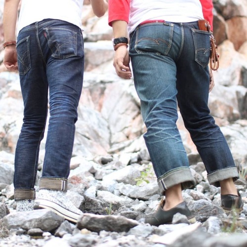 Went hiking for fades with @ooooo0_0ooooo. Trying to learn the secret of fading denim in SE Asia! Wh