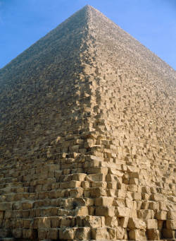 Egypt-Museum:close Up Of The Great Pyramid Of Giza