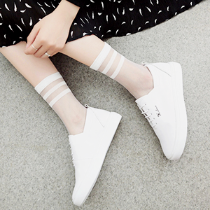 kaonoshi:Harajuku Stripe  Style Crystal Socks Discount Code : Joanna15 (15% off)