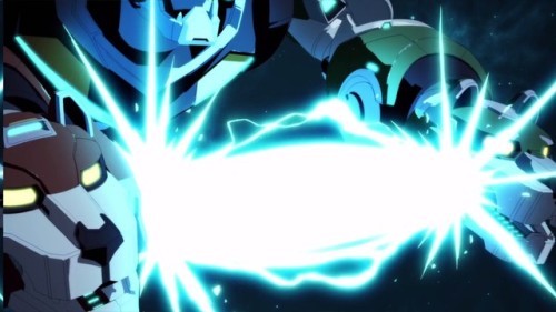 trexarms69-blog:ace-pidge:Wait wait wait Keith just formed the sword using the black bayard???Does t