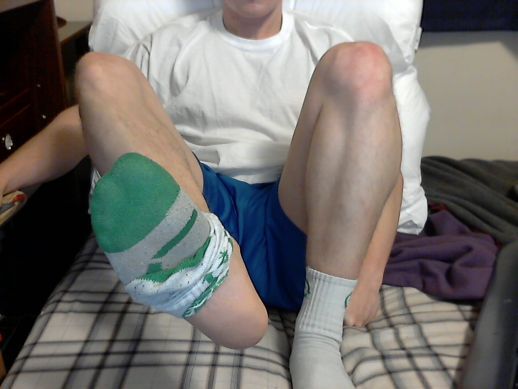 sexytwinkfeet:  New set :3 woof.  Hope you enjoy ;) 
