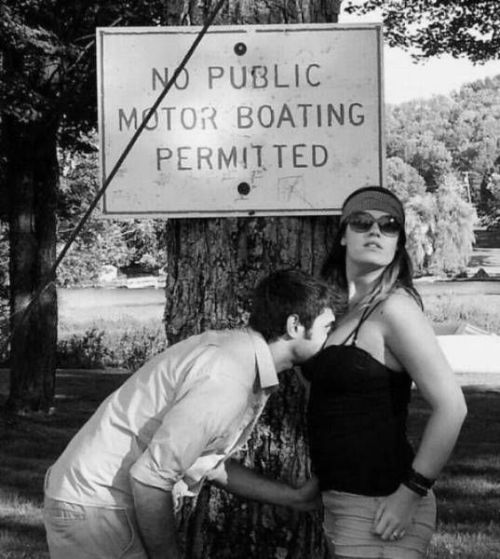 dabbleswithinternet: I like to live dangerously  Love it