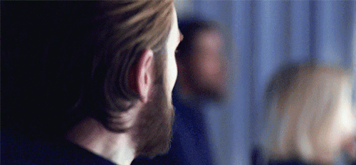 dailystevegifs:“Evacuate the City. Engage all defenses, And get this man a shield.”