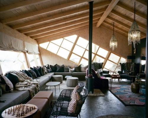 goodwoodwould: Good wood - escapism at its absolute finest. Shipwreck lodge’s wooden cabins on