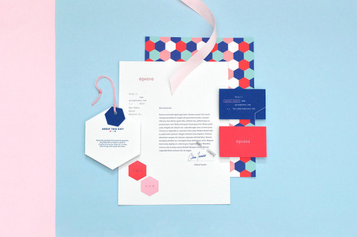 Firmalt Agency created bold but friendly branding for anonline gift-giving business, Mexico