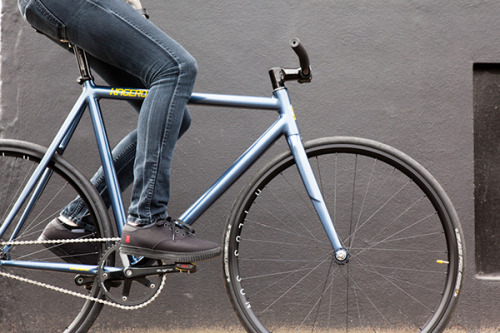 cycleflaneur: (via PEDAL Consumption | Review: Chrome Truk Pro) 