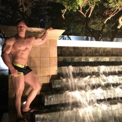 steelmusclegod:  It’s a wonderful life.