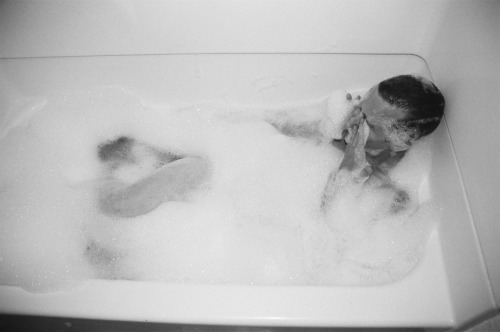 americasfinestkids:  I think Dylan enjoyed this time in the bubble bath… frame #4,8,9,10,11,12  San Diego, California (2015)