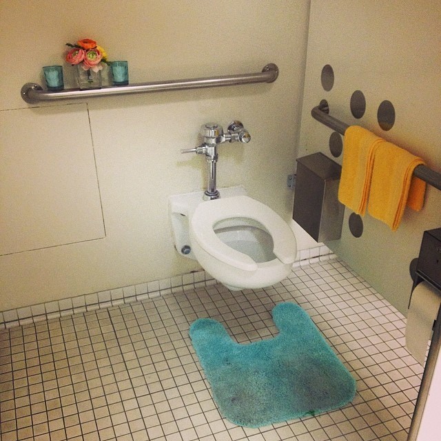 you know you&rsquo;re at an undergrad art school when you see the public stalls