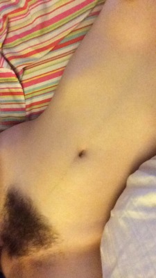 suzie-screw:  weird shots aka is my torso