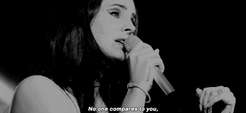 dailydelreygifs - Daily Lana Del Rey Gifs