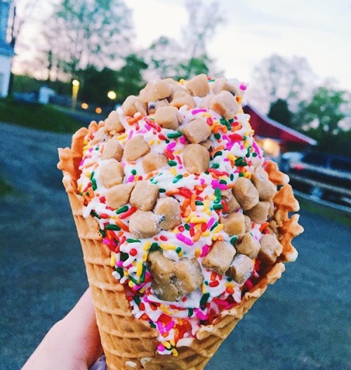 noglutesnoglory:  runningmandz:  oh my lanta   my GOT   Oh fucking yum!!