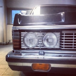 xplight:  #car #retro #zil #ussr #vladivostok