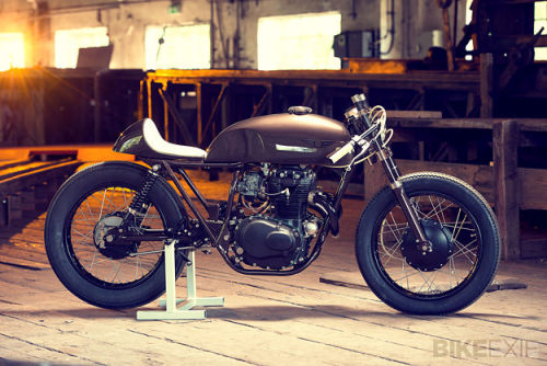 Honda CB cafe racer by Exesor. (via Honda CB cafe racer | Bike EXIF)