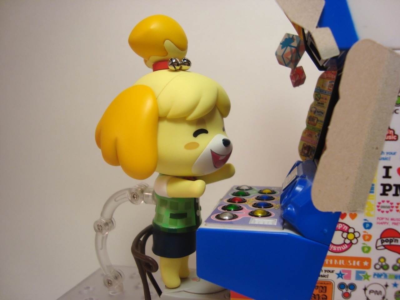 stevenperhero:  zferolie:  powervalentines:  Isabelle enjoys the newest Public Works