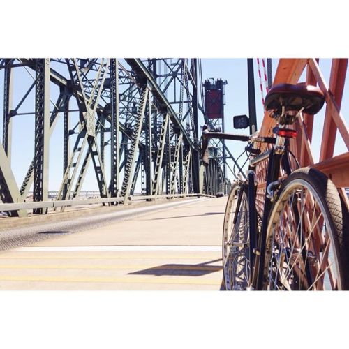 instabicycle: Via @danske_kamera: So grateful that I get to live, work, and play in such a rad city.