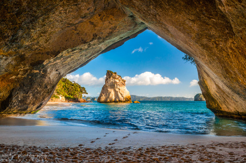 Cathedral Cove by sactyr on Flickr.