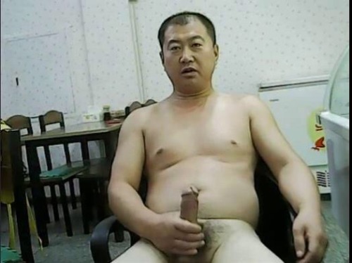 eric578: 小餐廳的老闆，他要約我去他店和他互幹屁眼！！！！