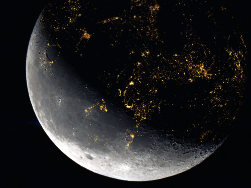 empyreanskin:Colonized Moon by Empyrean Skin 