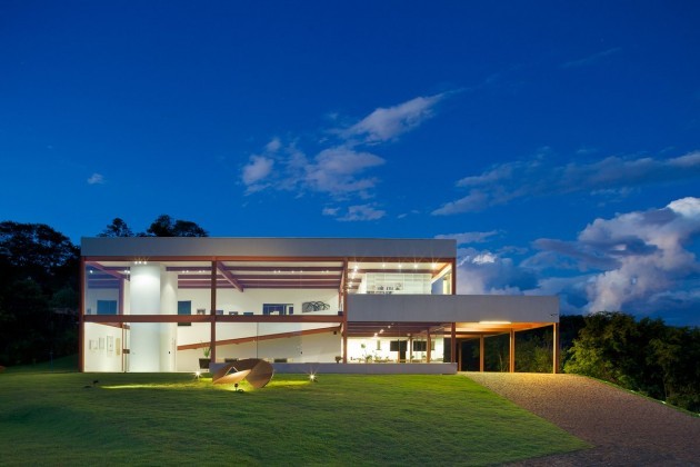 0ing:  Denise Macedo Arquitetos Associados designed a home for an art collector in