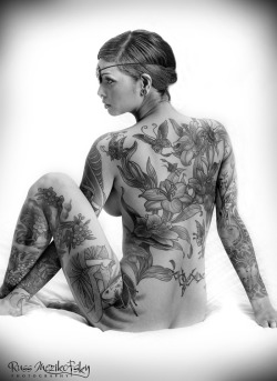 inkerest:  tattoo # tattooed girl 