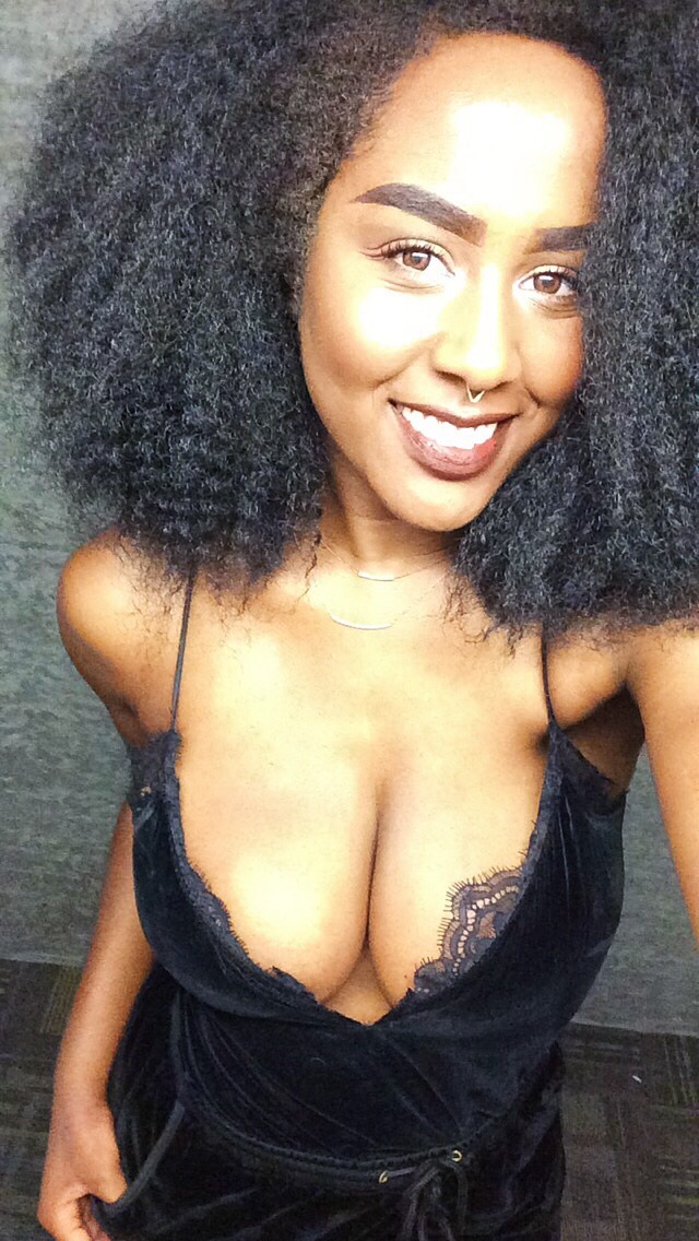 thefinestbeauties:  Tumblrette Janae mothernaeture.tumblr.com 
