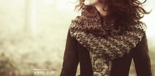 outlandersfans:  Sing me a song of a lass that is gone… *X* 