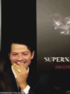 poorbeautifuldean:  Misha talking to Genevieve at the 200th episode party in Vancouver [x] (I want to know what she was saying!)