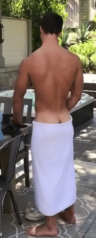 shreddedgifs:  tan lines
