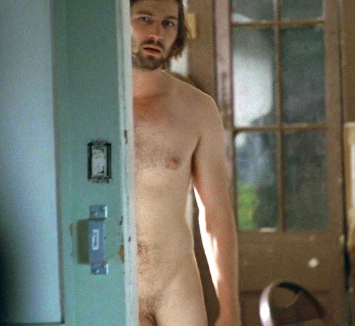 hotfacedescort:  My new and current obsession….Michiel Huisman and he’s gotten nude BEFORE Game of Thrones…and shown COCK!! YES!! Los Angeles Bi ESCORT: follow my blog & adventures here: http://hotfacedescort.tumblr.com