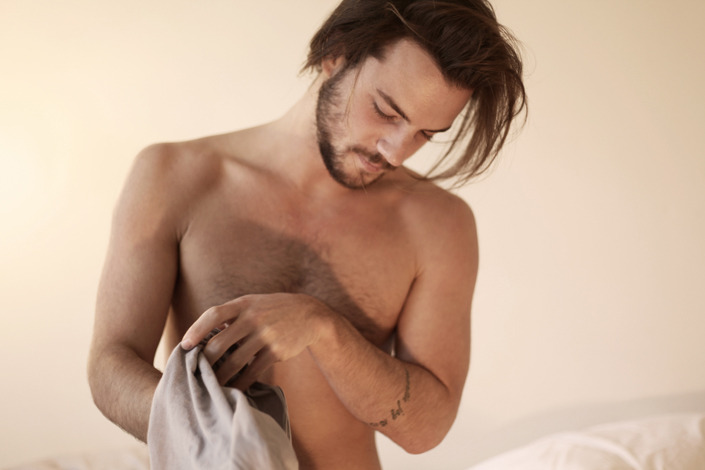 furrypty:  A blog to indulge your senses with the beauty of the male shapes.The blog