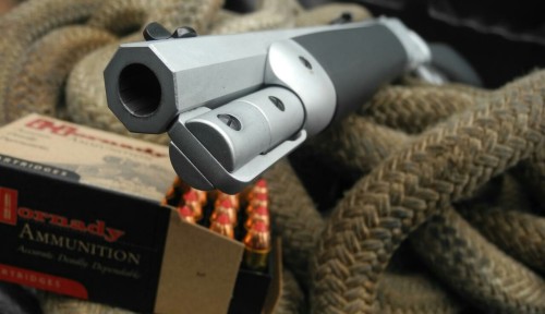 theheartbrokenlibertarian:fed-ex-official:badger-actual:Chiappa Alaskan Scout, .44 Magnum.oh babynsf