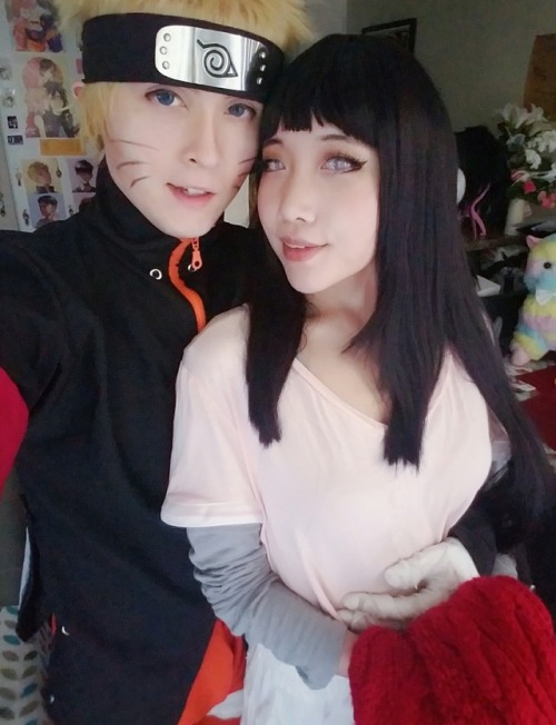 uchihahotline: Livestreams have become such a fun and amazing part of our cosplay lives, we’re