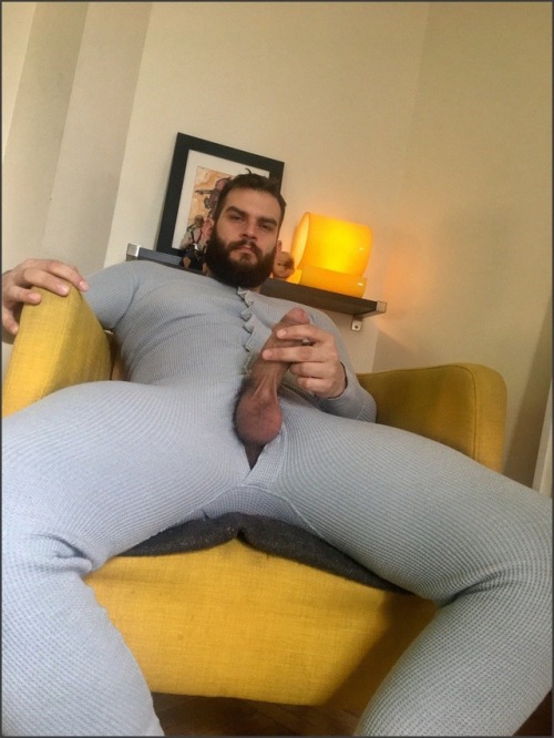 carson-bear:Beef Dipfollow +  carson-bear.tumblr.com 