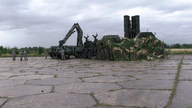 bmashine:  Anti-aircraft gunners from the anti-aircraft missile division S-300 1st