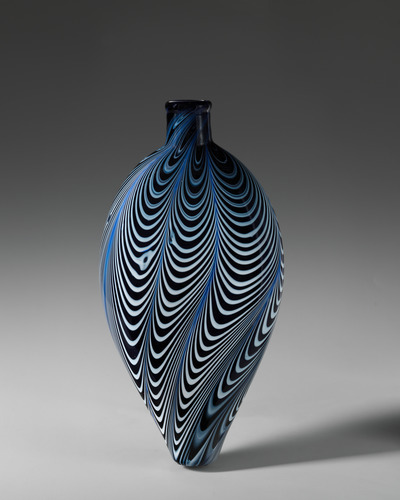 met-european-sculpture:Flask, Metropolitan Museum of Art: European Sculpture and Decorative ArtsEdwa